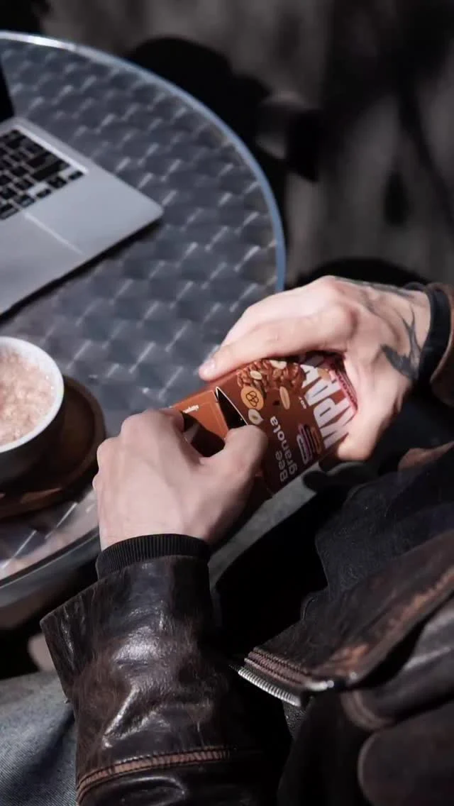 Шоколадний кранч - той самий хруст, який не набридає 🤍

Зараз на кранчі 1+1=3